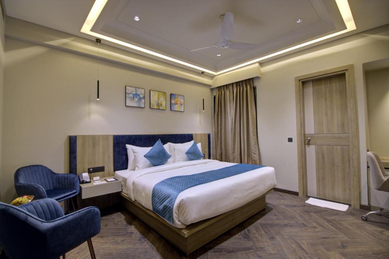 Cygnett Collection K K Hotel Faizābād Zewnętrze zdjęcie