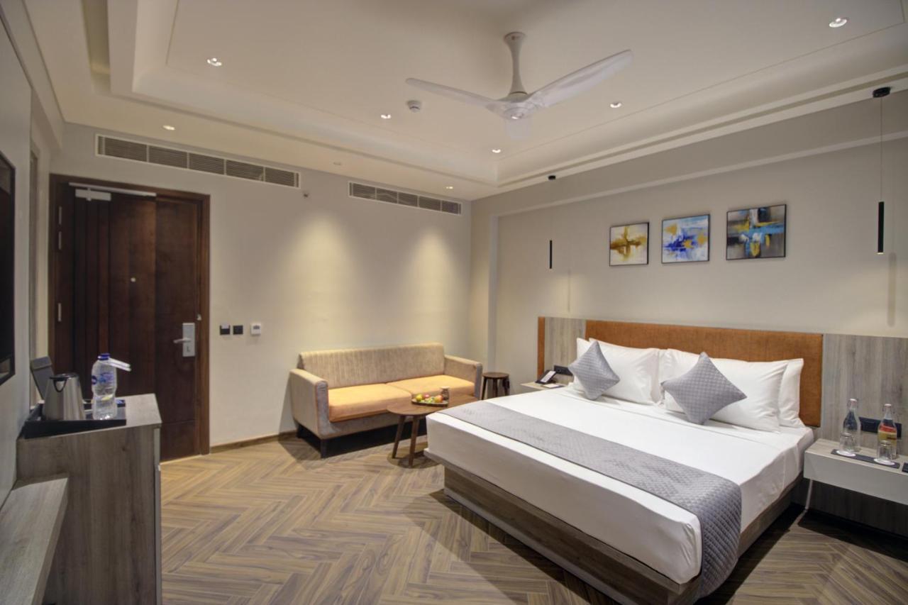 Cygnett Collection K K Hotel Faizābād Zewnętrze zdjęcie