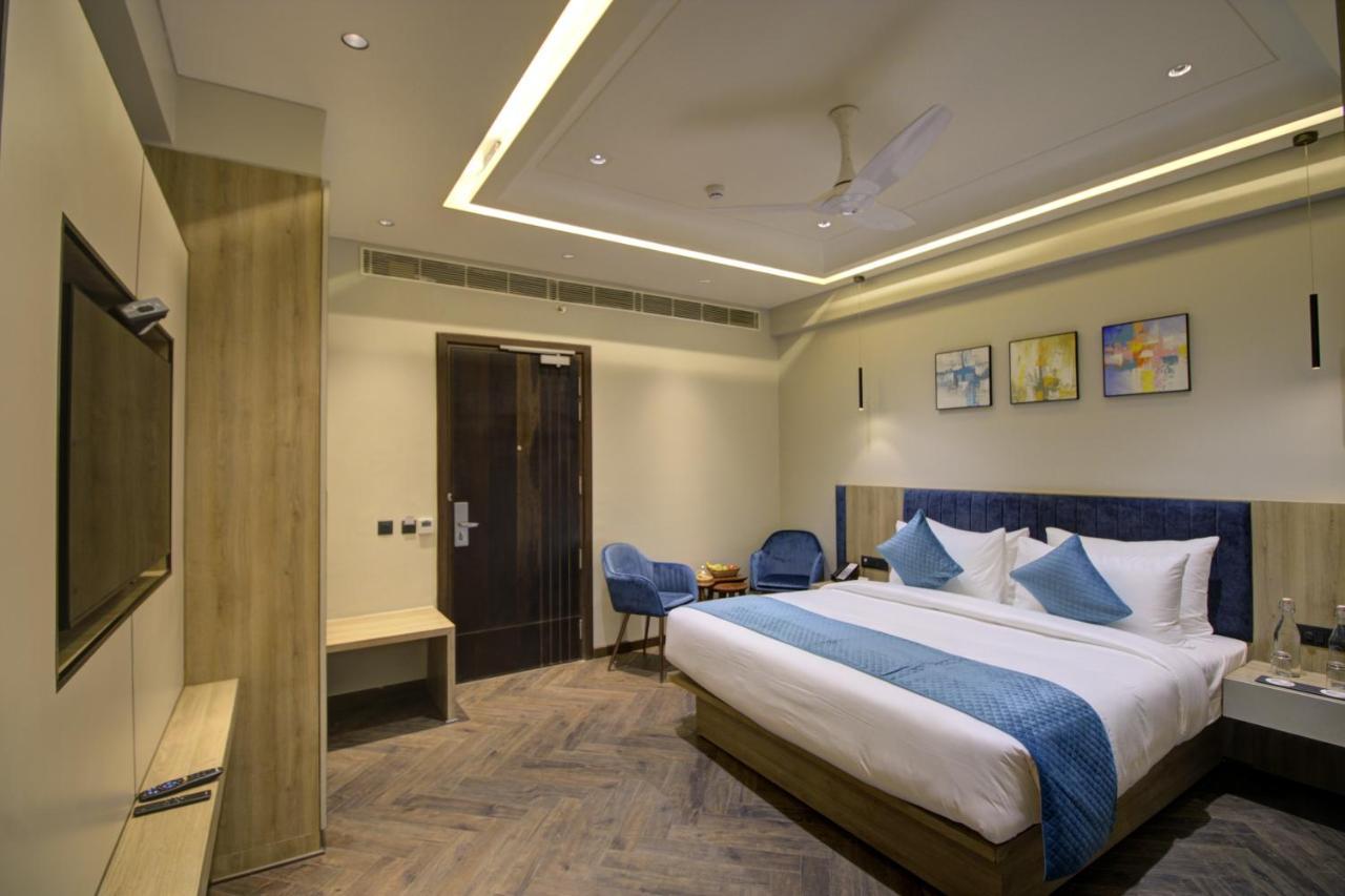 Cygnett Collection K K Hotel Faizābād Zewnętrze zdjęcie